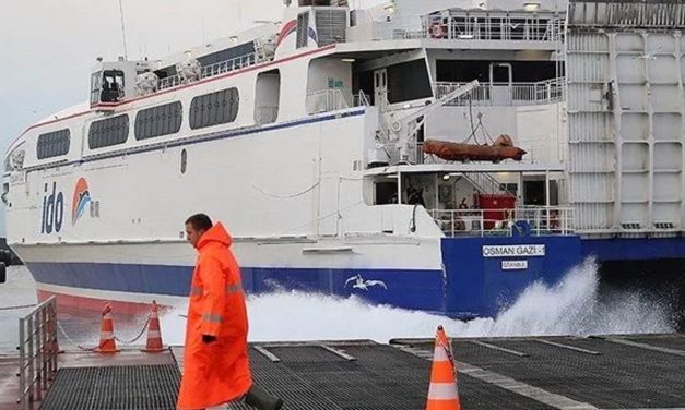 Marmara’da fırtına sürüyor: Kent Çizgileri, İDO ve BUDO’da sefer iptalleri