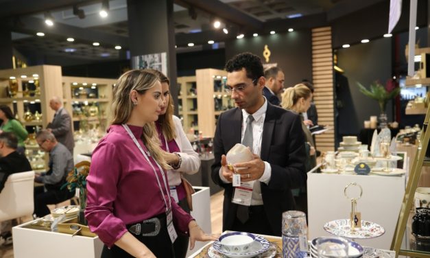 Otel ekipmanları ve besin dalları Antalya’da buluştu