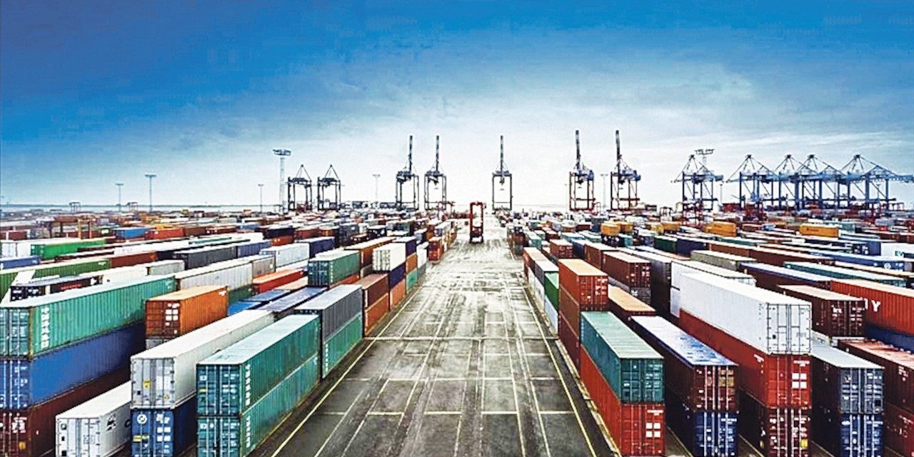 Pakistan’da kriz: Binlerce konteyner Karaçi Limanı’nda mahsur kaldı