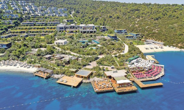 Pasha Holding, Mandarin Bodrum’un % 50’sini aldı