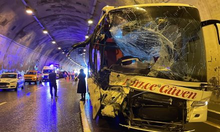 Anadolu Otoyolu’nda kaza: İstanbul istikameti kapandı