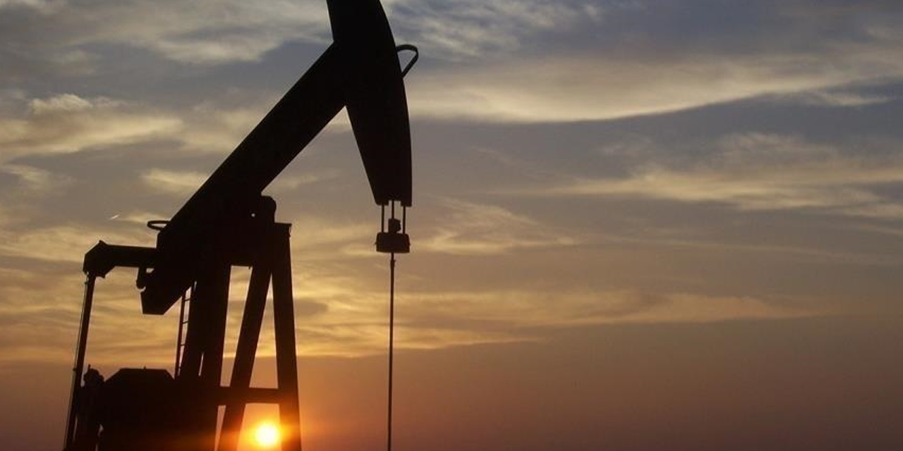 Brent petrolün varil fiyatı 76,10 dolar