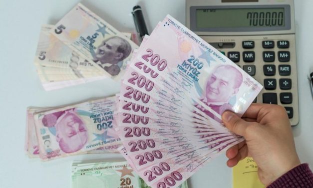 Bütçe, ocak-nisan devrinde 382,5 milyar lira açık verdi