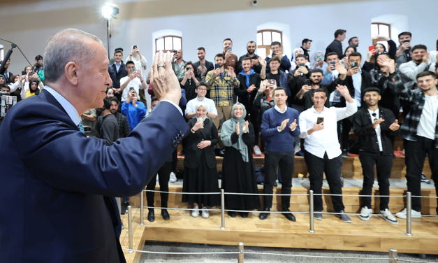 Cumhurbaşkanı Erdoğan gençlerle buluştu