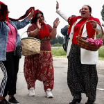 Düzceli Romanlar davul zurna eşliğinde sandığa gitti
