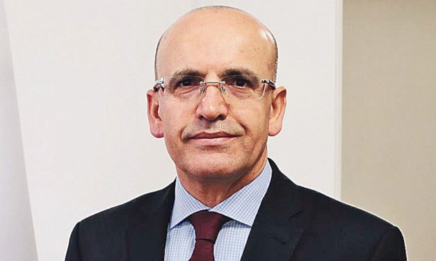 Eski Maliye Bakan Şimşek’ten hastalık savlarına yalanlama
