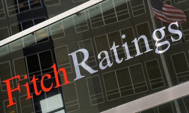 Fitch, ABD’nin kredi notunu negatif izlemeye aldı