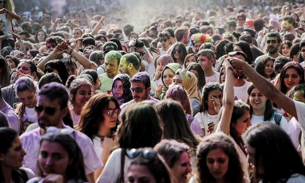 Gençlerin yüzde 93’ü düşük fiyatlara sessiz kalıyor