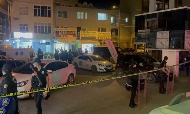 İzmir’de kıraathanede hengame: 5 meyyit, 2 yaralı