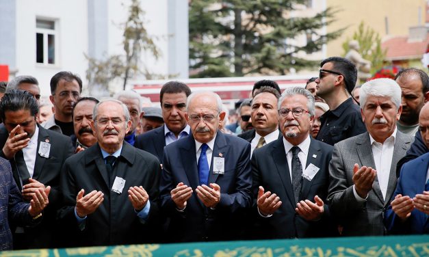 Kılıçdaroğlu’nun kayınbiraderi Prof. Dr. Özdağ’ın cenazesi Eskişehir’de defnedildi