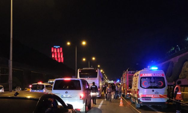Maltepe’de İBB çalışanlarına araç çarptı: 4 kişi öldü