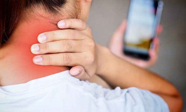 Text nect sendromu! Boynunuzun üzerinde 25 kg mı taşıyorsunuz?